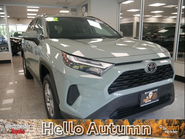 2022 Toyota RAV4 XLE