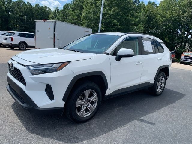 2022 Toyota RAV4 XLE