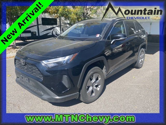 2022 Toyota RAV4 XLE