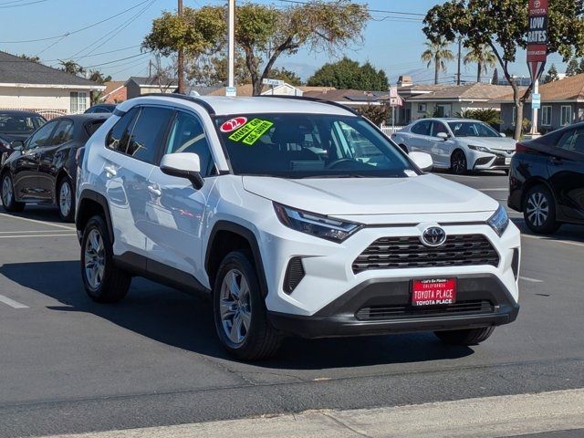 2022 Toyota RAV4 XLE