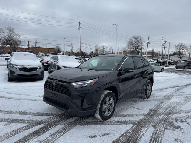 2022 Toyota RAV4 XLE