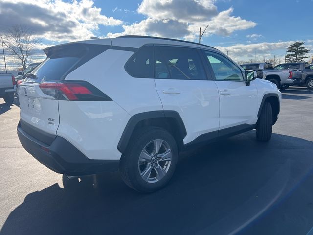 2022 Toyota RAV4 XLE