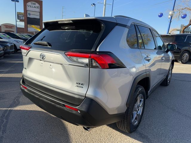 2022 Toyota RAV4 XLE