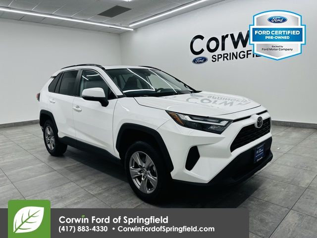 2022 Toyota RAV4 XLE