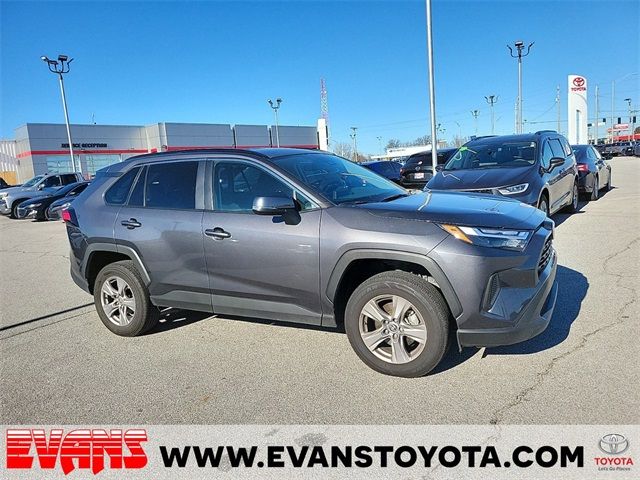 2022 Toyota RAV4 XLE