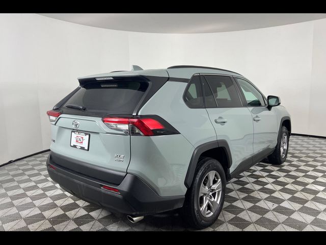 2022 Toyota RAV4 XLE