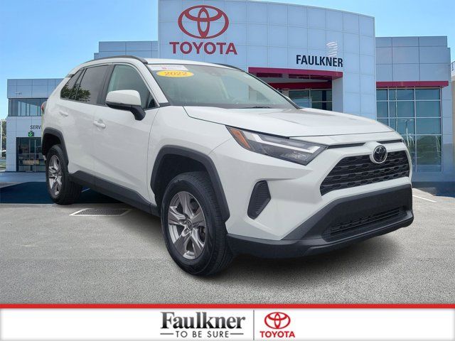 2022 Toyota RAV4 XLE