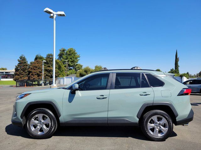 2022 Toyota RAV4 XLE