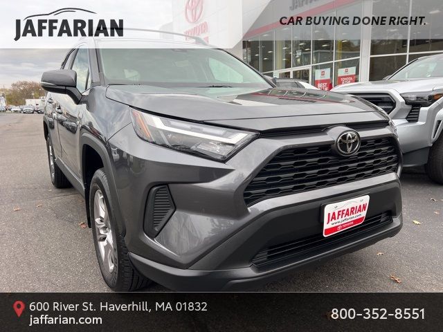 2022 Toyota RAV4 XLE