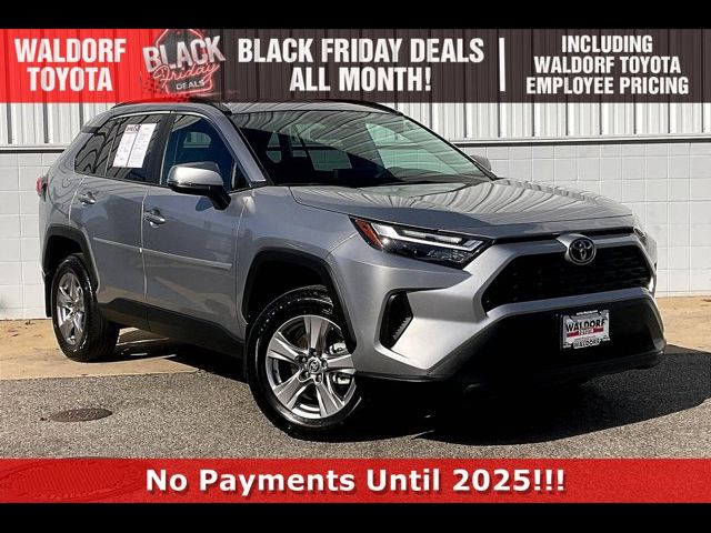 2022 Toyota RAV4 XLE