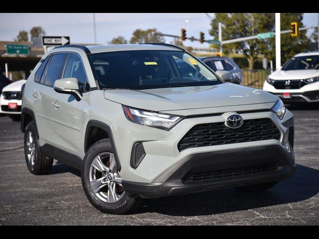 2022 Toyota RAV4 XLE