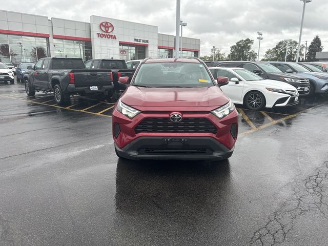 2022 Toyota RAV4 XLE