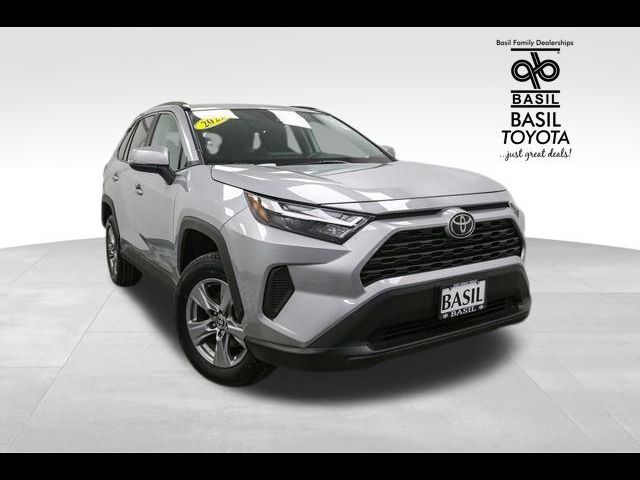 2022 Toyota RAV4 XLE