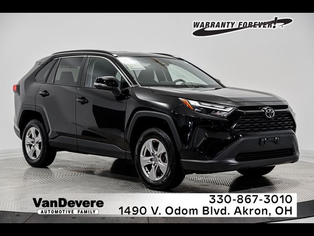 2022 Toyota RAV4 XLE