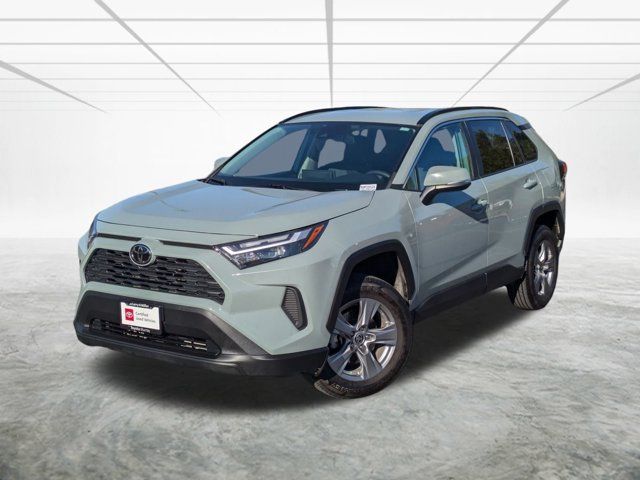 2022 Toyota RAV4 XLE