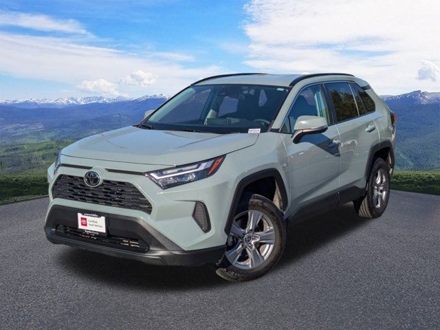 2022 Toyota RAV4 XLE