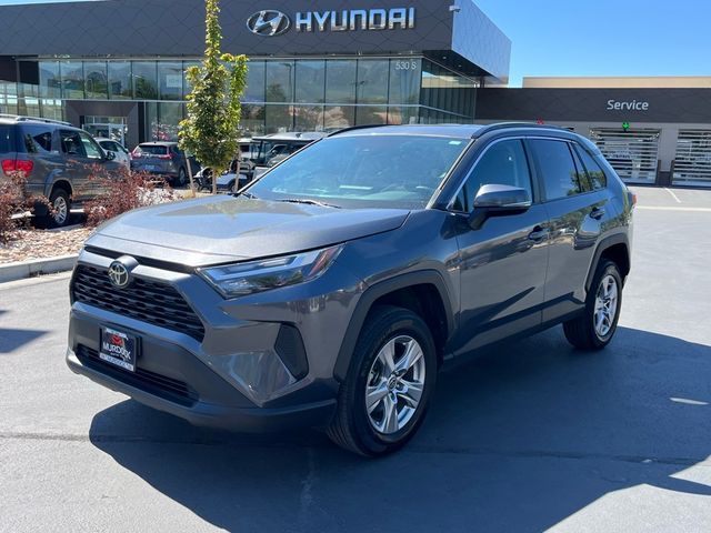 2022 Toyota RAV4 XLE