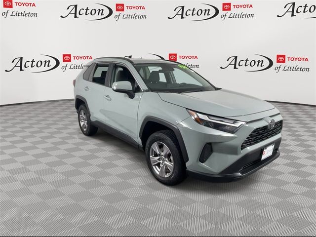 2022 Toyota RAV4 XLE