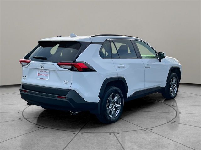 2022 Toyota RAV4 XLE