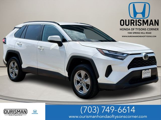 2022 Toyota RAV4 XLE