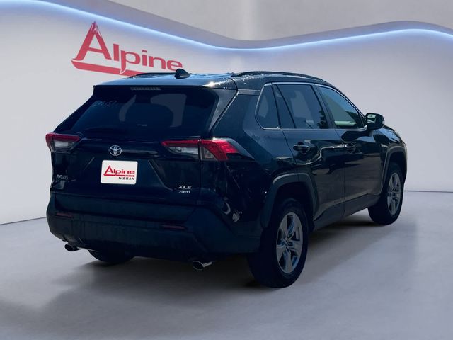 2022 Toyota RAV4 XLE