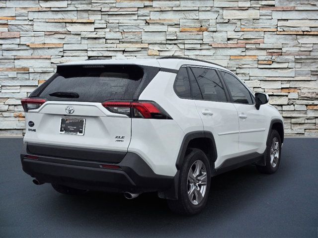 2022 Toyota RAV4 XLE