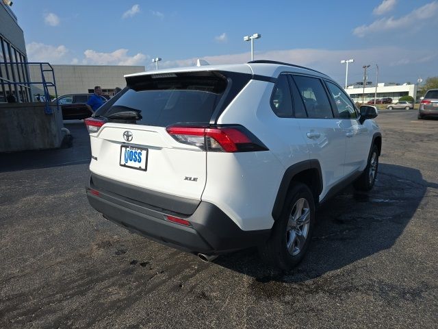 2022 Toyota RAV4 XLE