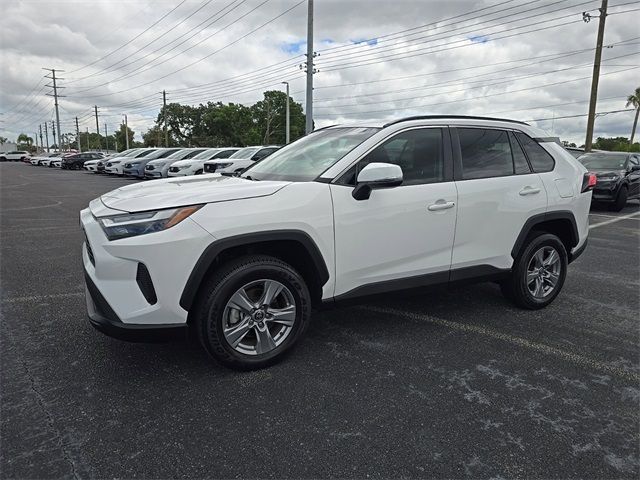 2022 Toyota RAV4 XLE