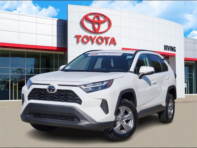 2022 Toyota RAV4 XLE