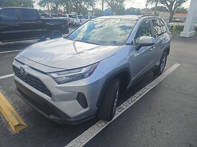 2022 Toyota RAV4 XLE