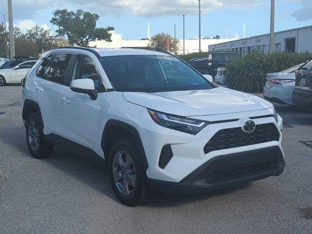 2022 Toyota RAV4 XLE