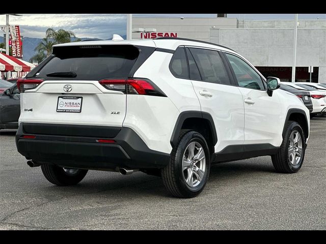 2022 Toyota RAV4 XLE