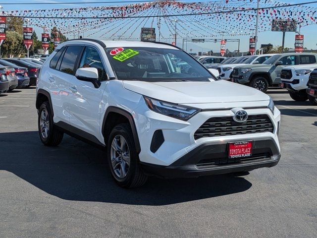 2022 Toyota RAV4 XLE