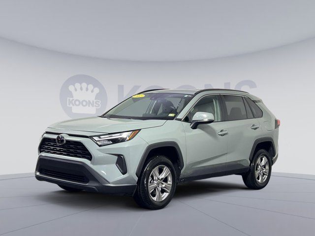 2022 Toyota RAV4 XLE