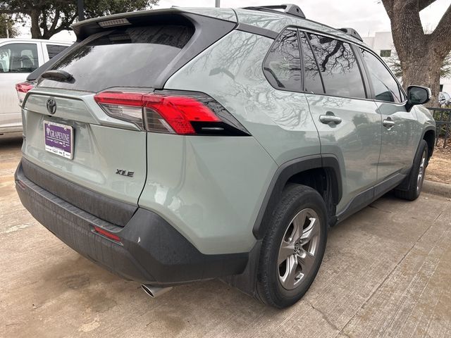 2022 Toyota RAV4 XLE