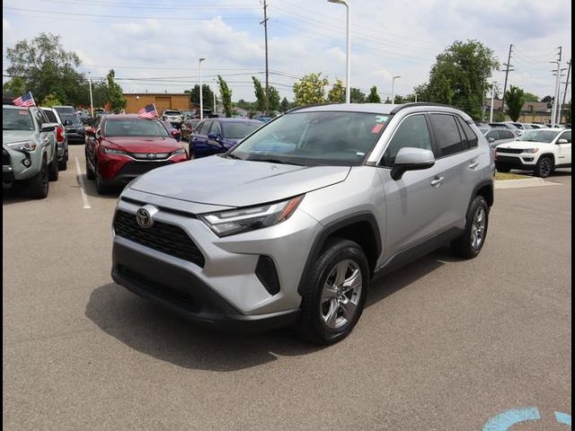 2022 Toyota RAV4 XLE