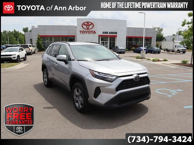 2022 Toyota RAV4 XLE