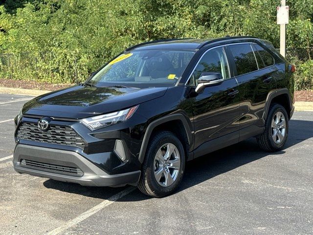 2022 Toyota RAV4 XLE