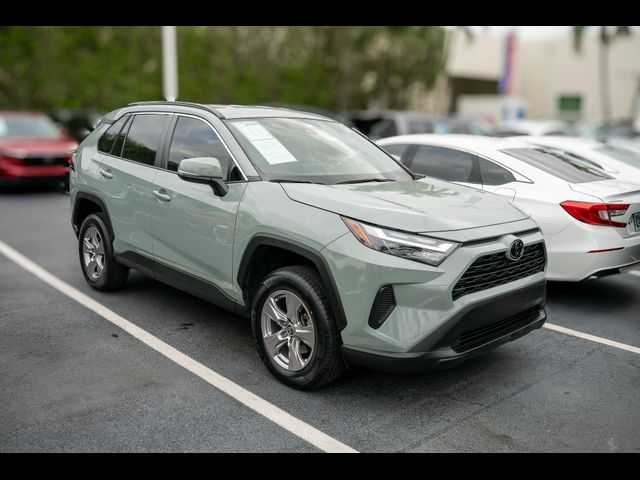 2022 Toyota RAV4 XLE