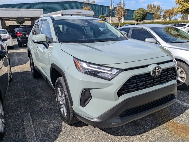 2022 Toyota RAV4 XLE