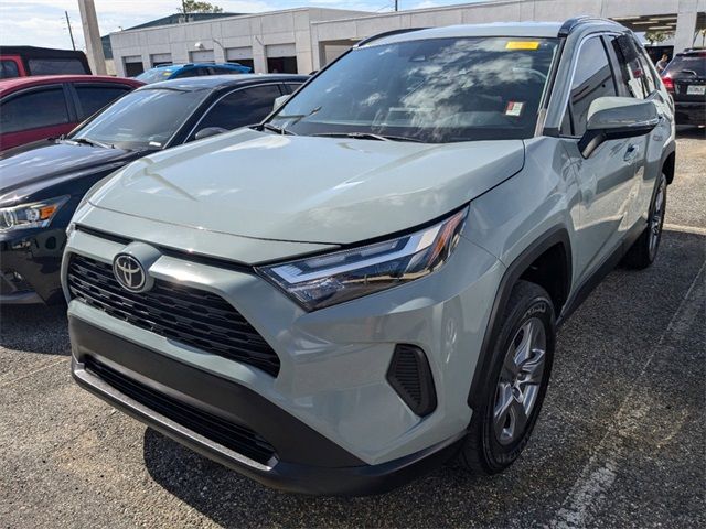 2022 Toyota RAV4 XLE