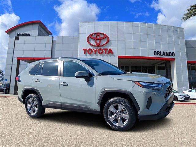 2022 Toyota RAV4 XLE