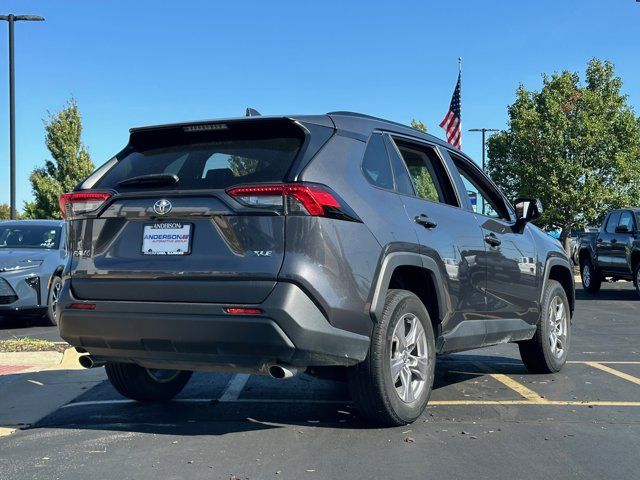 2022 Toyota RAV4 XLE