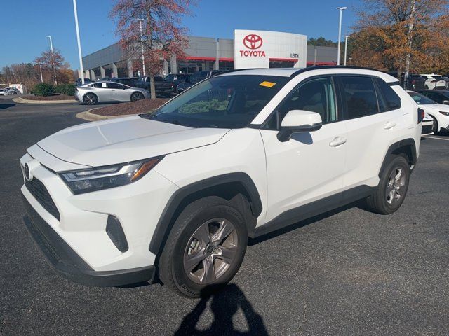 2022 Toyota RAV4 XLE