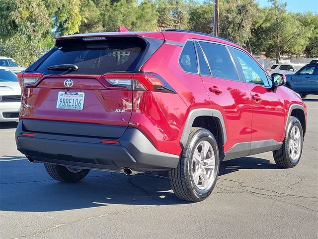 2022 Toyota RAV4 XLE