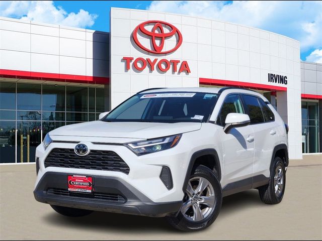 2022 Toyota RAV4 XLE