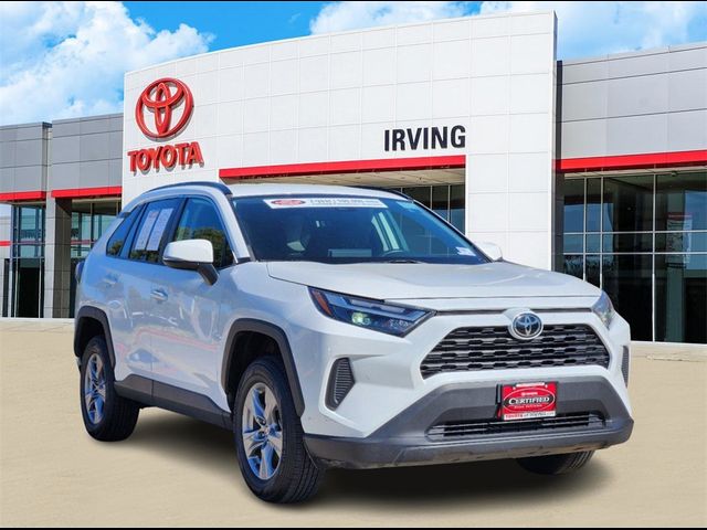 2022 Toyota RAV4 XLE