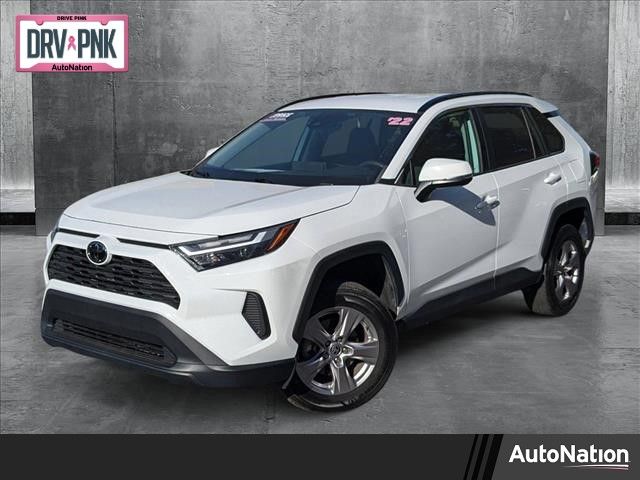 2022 Toyota RAV4 XLE