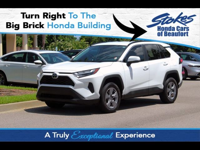 2022 Toyota RAV4 XLE