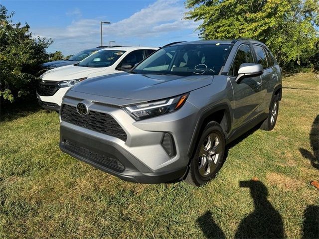 2022 Toyota RAV4 XLE